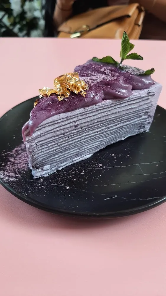 Mille Crêpes Taro
